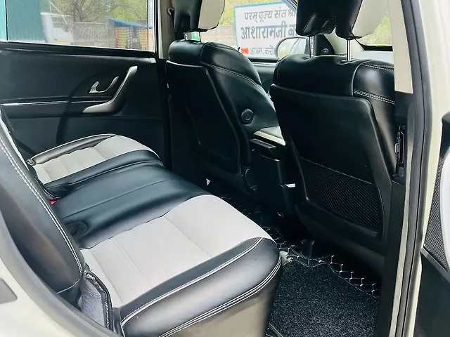 Used Mahindra XUV500 W9 in Delhi