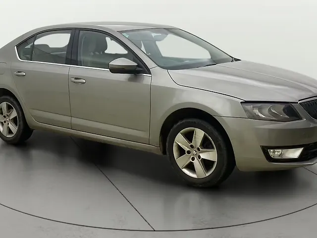 Used 2016 Skoda Octavia in Mumbai