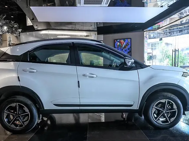 Used Tata Nexon Creative Plus (S) Petrol 1.2L Turbo Automatic (AMT) in Mumbai