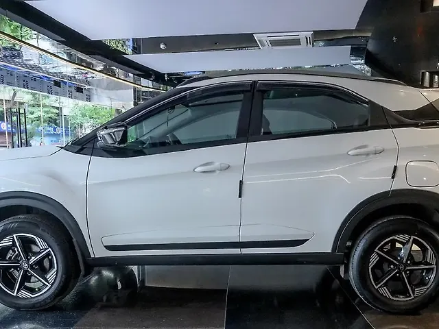 Used Tata Nexon Creative Plus (S) Petrol 1.2L Turbo Automatic (AMT) in Mumbai