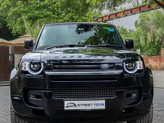Used 2022 Land Rover Defender in Ahmedabad Used 2022 Land Rover Defender in Ahmedabad