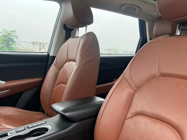Used MG Hector Plus [2020-2023] Sharp 1.5 Petrol Turbo DCT 6-STR in Guwahati