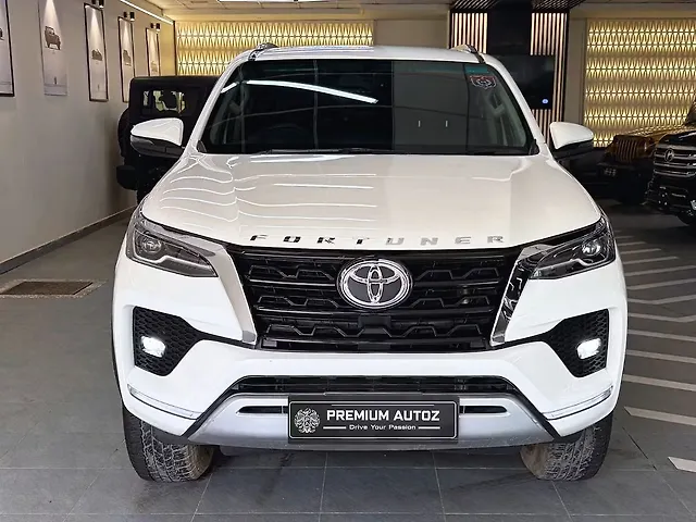 Used 2025 Toyota Fortuner in Delhi