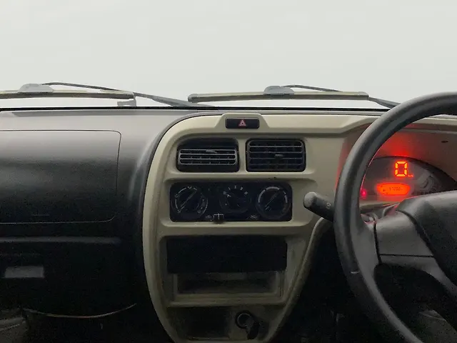Used Maruti Suzuki Eeco 7 STR STD [2023-2025] in Lucknow