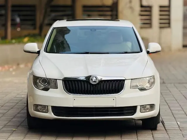 Used 2011 Skoda Superb in Lucknow