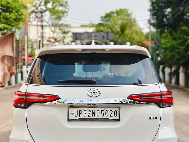 Used Toyota Fortuner 4x2 2WD Diesel 2.8L Turbo 6 Speed Manual in Lucknow