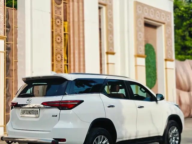 Used Toyota Fortuner 4x2 2WD Diesel 2.8L Turbo 6 Speed Manual in Lucknow