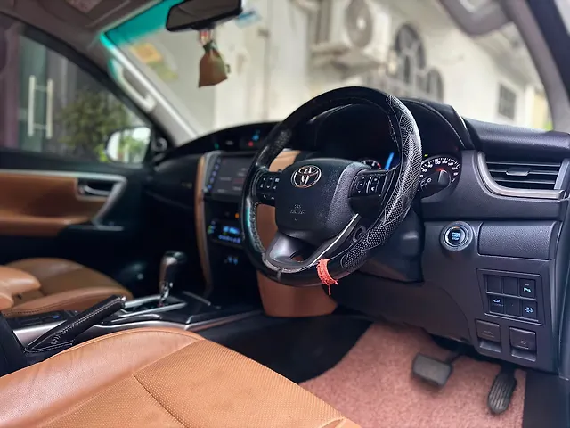 Used Toyota Fortuner 4x2 2WD Diesel 2.8L Turbo Automatic in Lucknow Used Toyota Fortuner 4x2 2WD Diesel 2.8L Turbo Automatic in Lucknow