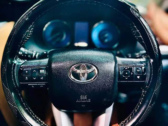 Used Toyota Fortuner 4x2 2WD Diesel 2.8L Turbo Automatic in Lucknow Used Toyota Fortuner 4x2 2WD Diesel 2.8L Turbo Automatic in Lucknow