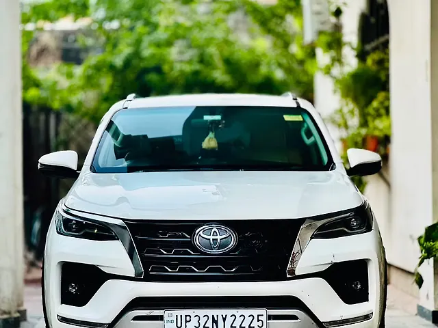 Used 2023 Toyota Fortuner in Lucknow