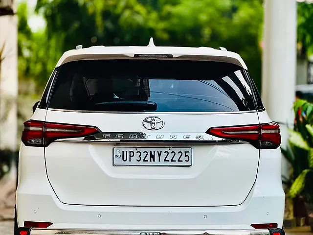 Used Toyota Fortuner 4x2 2WD Diesel 2.8L Turbo Automatic in Lucknow Used Toyota Fortuner 4x2 2WD Diesel 2.8L Turbo Automatic in Lucknow