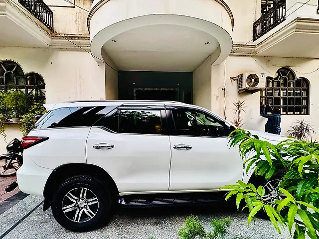 Used Toyota Fortuner 4x2 2WD Diesel 2.8L Turbo Automatic in Lucknow Used Toyota Fortuner 4x2 2WD Diesel 2.8L Turbo Automatic in Lucknow