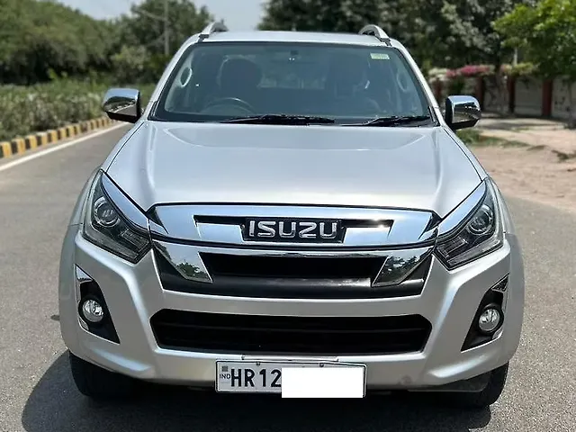 Used 2025 Isuzu D-Max V-Cross in Delhi