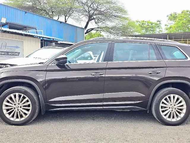 Used Skoda Kodiaq [2017-2020] L&K 2.0 TDI 4x4 AT in Pune