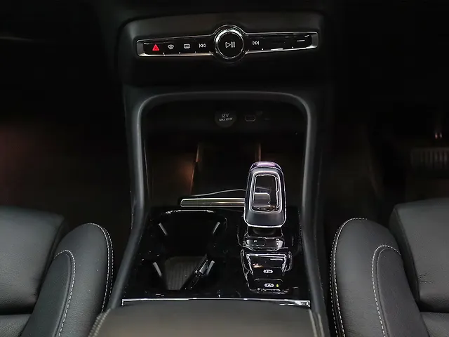 Used Volvo XC40 B4 Ultimate in Bangalore