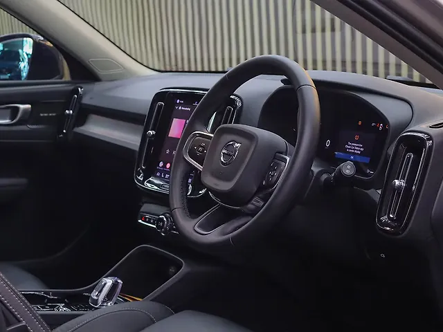 Used Volvo XC40 B4 Ultimate in Bangalore