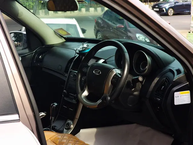 Used Mahindra XUV500 W11 AT in Chennai