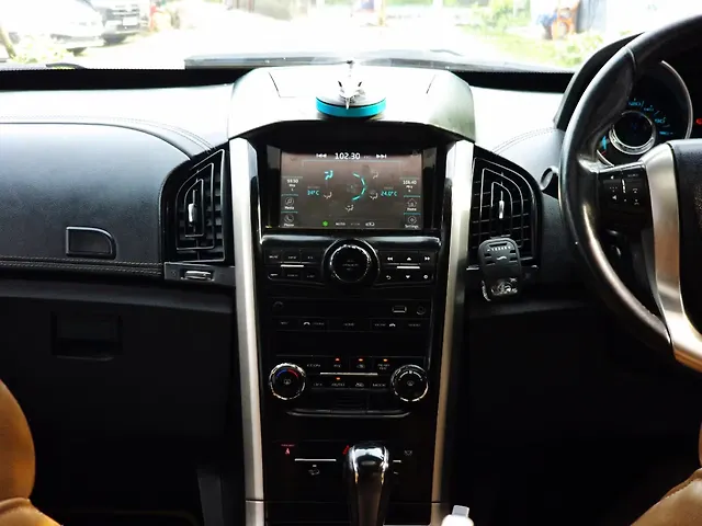 Used Mahindra XUV500 W11 AT in Chennai