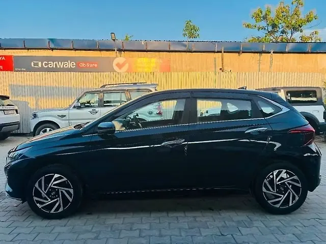 Used Hyundai i20 Asta 1.2 MT [2023-2025] in Guwahati