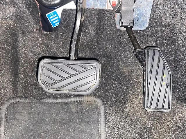 Used Maruti Suzuki Swift [2018-2021] ZXi AMT [2018-2019] in Hyderabad