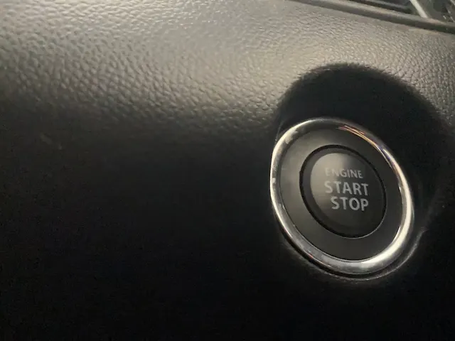 Used Maruti Suzuki Swift [2018-2021] ZXi AMT [2018-2019] in Hyderabad