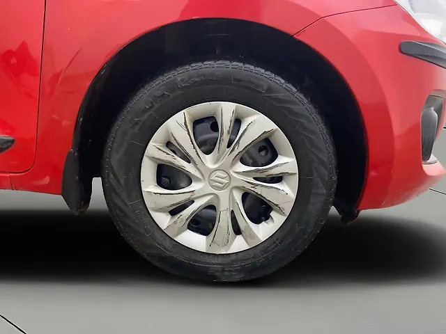 Used Maruti Suzuki Swift [2021-2024] VXi AMT in Hyderabad