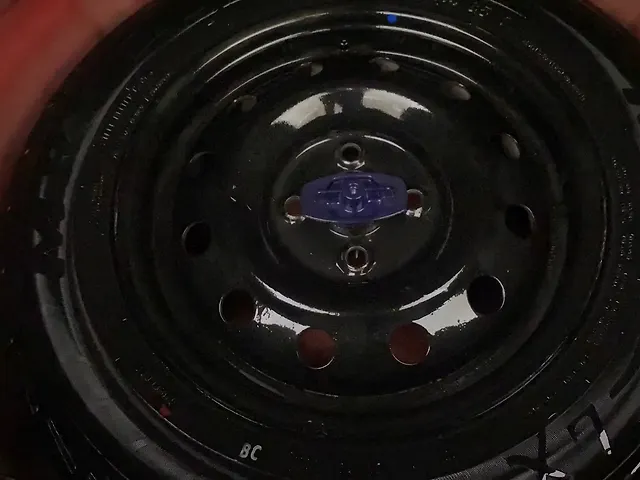 Used Maruti Suzuki Swift [2021-2024] VXi AMT in Hyderabad