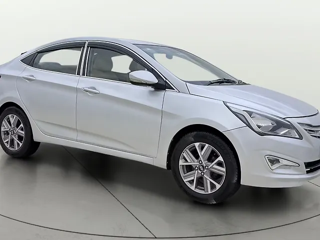 Used 2016 Hyundai Verna in Noida
