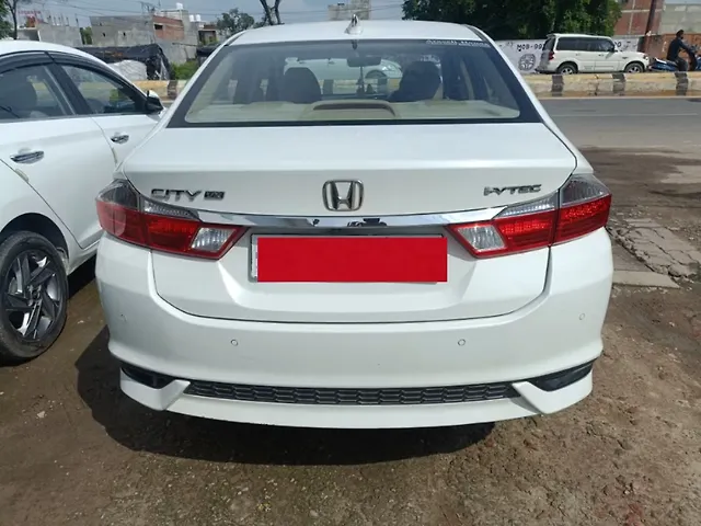 Used Honda City 4th Generation VX Petrol in Lucknow