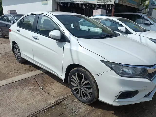 Used Honda City 4th Generation VX Petrol in Lucknow