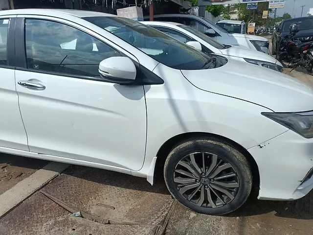 Used Honda City 4th Generation VX Petrol in Lucknow