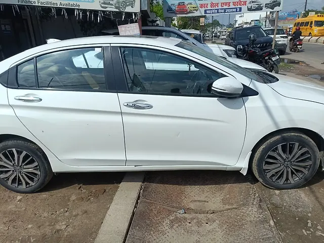 Used Honda City 4th Generation VX Petrol in Lucknow