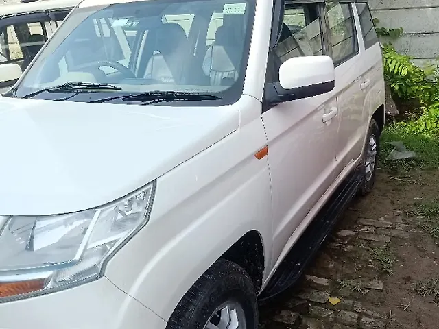 Used Mahindra TUV300 [2015-2019] T8 in Lucknow