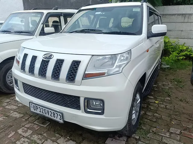 Used Mahindra TUV300 [2015-2019] T8 in Lucknow