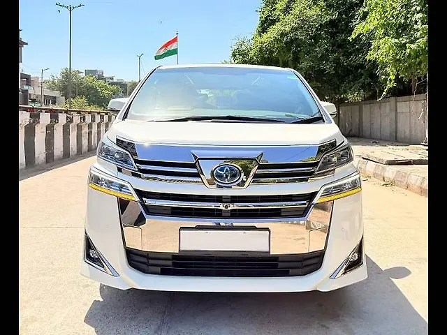 Used 2022 Toyota Vellfire in Delhi