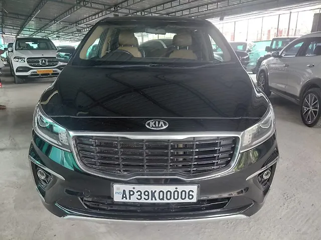 Used 2021 Kia Carnival in Hyderabad