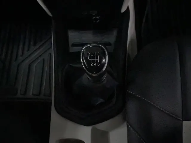 Used Mahindra XUV300 [2019-2024] W6 1.2 Petrol in Mohali