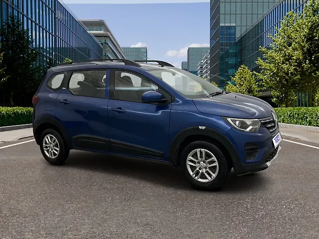 Used 2020 Renault Triber in Pune
