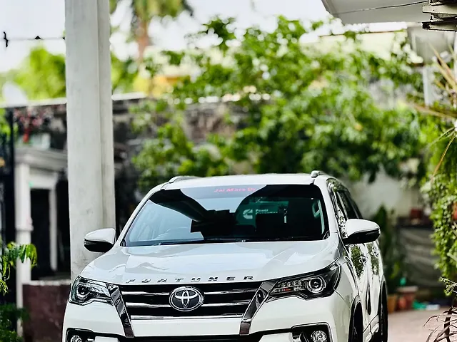 Used Toyota Fortuner [2016-2021] 2.8 4x2 MT [2016-2020] in Lucknow