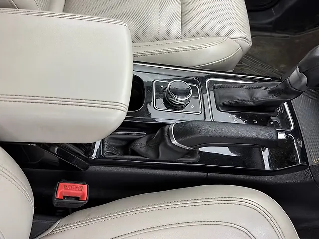 Used Mahindra Old Generation XUV700 AX 7 Petrol AT 7 STR [2023-2024] in Gurgaon
