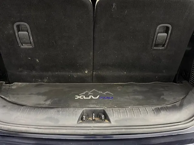 Used Mahindra Old Generation XUV700 AX 7 Petrol AT 7 STR [2023-2024] in Gurgaon