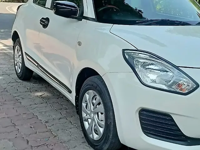 Used Maruti Suzuki Dzire [2017-2020] VXi AMT in Lucknow