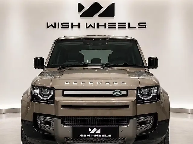 Used 2025 Land Rover Defender in Mumbai Used 2025 Land Rover Defender in Mumbai