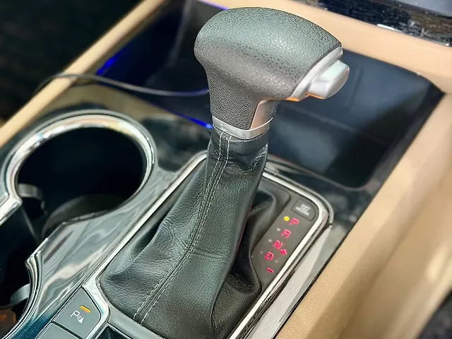 Used Kia Carnival [2020-2023] Prestige 6 STR in Hyderabad