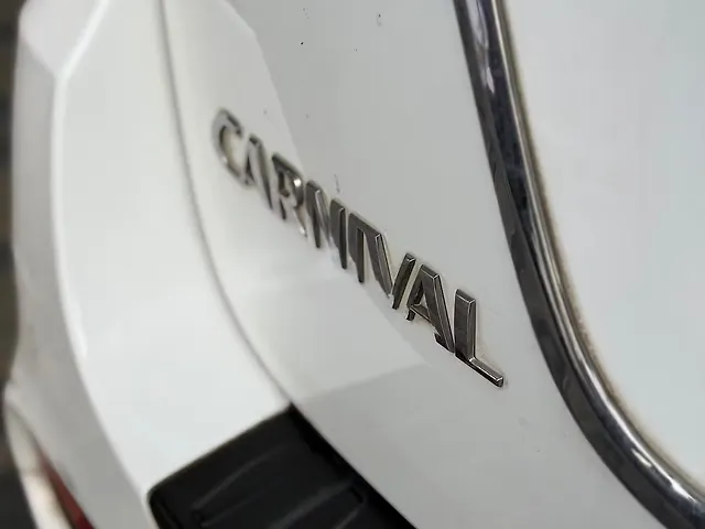 Used Kia Carnival [2020-2023] Prestige 6 STR in Hyderabad