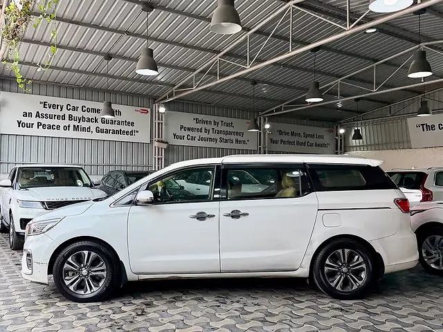 Used Kia Carnival [2020-2023] Prestige 6 STR in Hyderabad