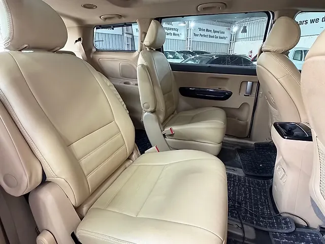 Used Kia Carnival [2020-2023] Prestige 6 STR in Hyderabad