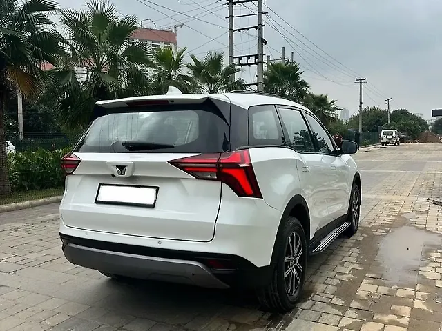 Used Mahindra Old Generation XUV700 AX 3 Petrol MT 5 STR [2021] in Gurgaon
