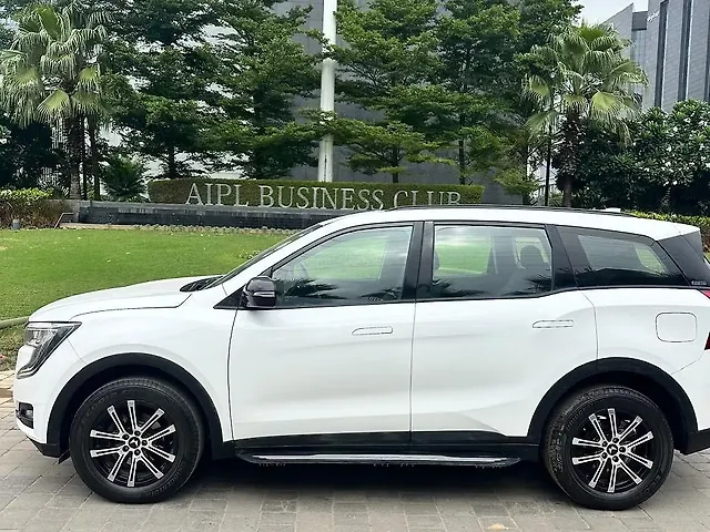 Used Mahindra Old Generation XUV700 AX 3 Petrol MT 5 STR [2021] in Gurgaon