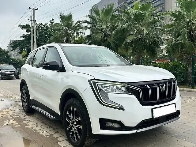 Used Mahindra Old Generation XUV700 AX 3 Petrol MT 5 STR [2021] in Gurgaon